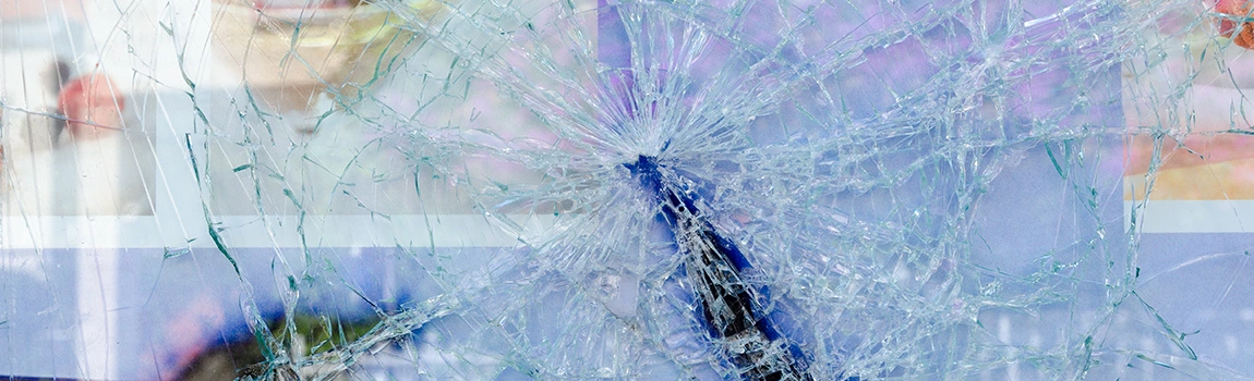 Window Broken Glass Repair in Palm Beach Gardens, FL